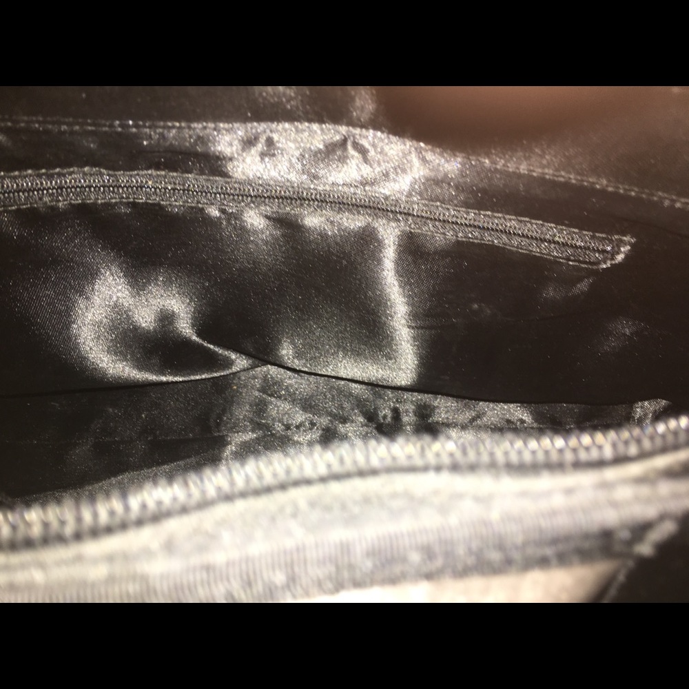 Purse - Picture 3 of 3